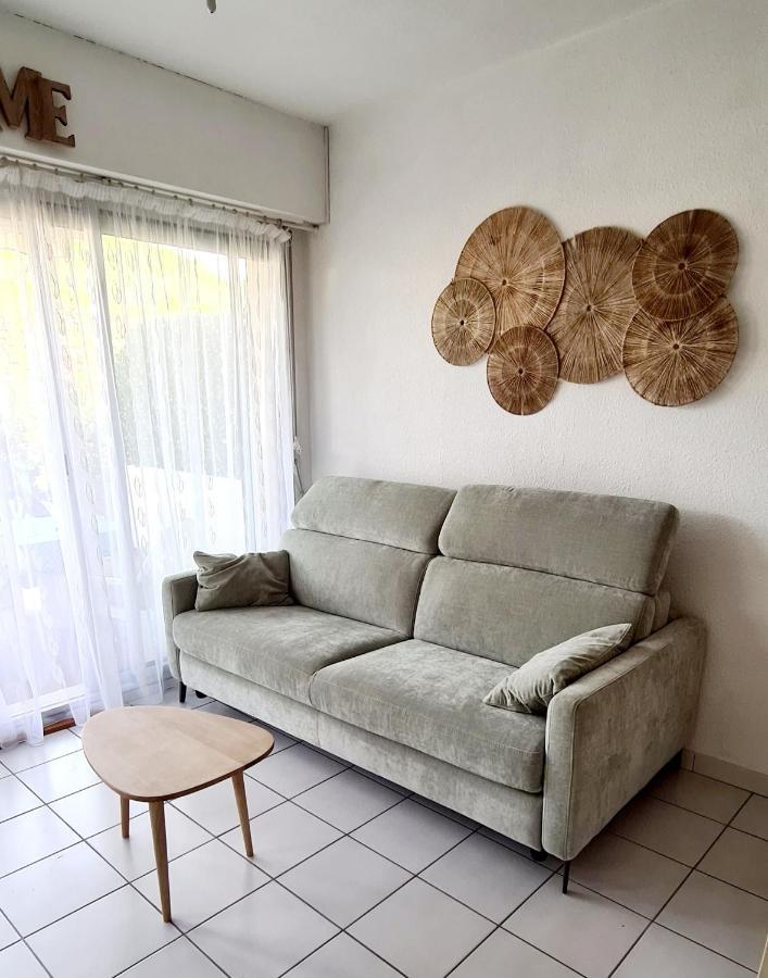 Le Tamaya Plage Charmant T2 En Rez De Jardin A 2 Pas D Une Belle Plage De Toutes Commodites Et Centre Ville Port 카발레르쉬르메르 외부 사진